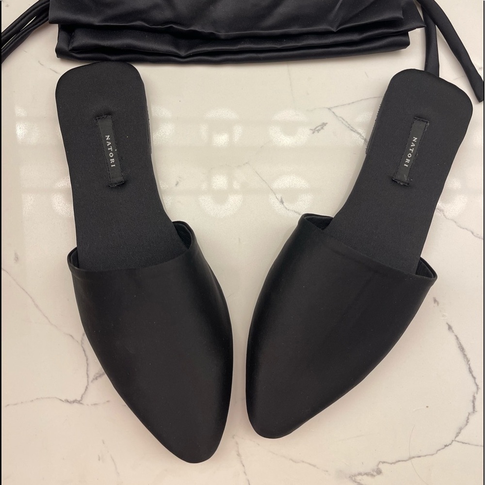 NIB Natori Adore Satin slide